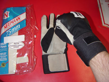 And finally, a rare never before seen photo of... the gloves! Wasn't the anticipation worth it!?!